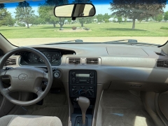 Used 2000  Toyota Camry 4d Sedan XLE at Rooster Auto Sales near Vinton&comma; IA
