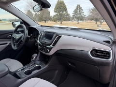 Used 2023  Chevrolet Equinox FWD 4dr LS w&sol;1LS at Rooster Auto Sales near Vinton&comma; IA