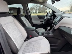 Used 2023  Chevrolet Equinox FWD 4dr LS w&sol;1LS at Rooster Auto Sales near Vinton&comma; IA