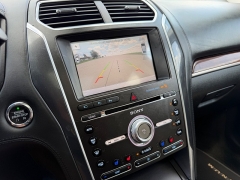 Used 2017  Ford Explorer 4d SUV 4WD Platinum at Rooster Auto Sales near Vinton&comma; IA
