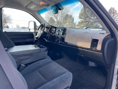 Used 2007  Chevrolet Silverado 2500 2WD Ext Cab LT1 at Rooster Auto Sales near Vinton, IA