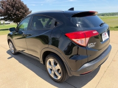 Used 2017  Honda HR-V 4d SUV AWD EX-L Navigation at Rooster Auto Sales near Vinton&comma; IA