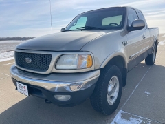 Used 2000  Ford F-150 4WD Supercab XLT at Rooster Auto Sales near Vinton&comma; IA