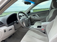 Used 2009  Toyota Camry 4d Sedan LE Auto at Rooster Auto Sales near Vinton&comma; IA