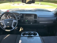 Used 2009  Chevrolet Silverado 2500 4WD Crew Cab LT at Rooster Auto Sales near Vinton, IA