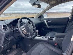 Used 2013  Nissan Rogue 4d SUV AWD SV-SL at Rooster Auto Sales near Vinton&comma; IA