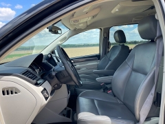 Used 2010 Volkswagen Routan 4dr Wgn SE at Rooster Auto Sales near Vinton, IA