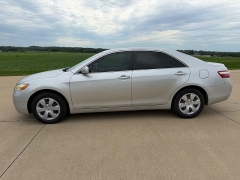 Used 2009  Toyota Camry 4d Sedan LE Auto at Rooster Auto Sales near Vinton&comma; IA
