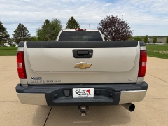 Used 2007  Chevrolet Silverado 2500 2WD Ext Cab LT1 at Rooster Auto Sales near Vinton&comma; IA