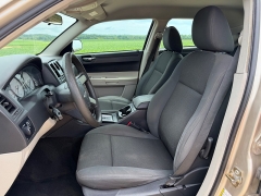 Used 2006  Chrysler 300 4d Sedan Base at Rooster Auto Sales near Vinton&comma; IA