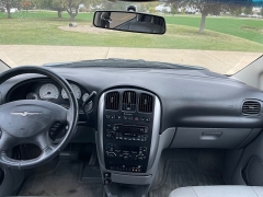 Used 2005 Chrysler Town & Country 4d Wagon Touring at Rooster Auto Sales near Vinton, IA