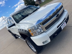 Used 2009 Chevrolet Silverado 1500 4WD Crew Cab LTZ at Rooster Auto Sales near Vinton, IA