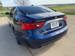 Used 2017  Nissan Maxima 4d Sedan Platinum at Rooster Auto Sales near Vinton&comma; IA