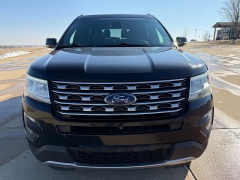 Used 2017  Ford Explorer 4d SUV 4WD Limited at Rooster Auto Sales near Vinton&comma; IA