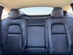 Used 2021  Tesla Model Y Performance AWD at Rooster Auto Sales near Vinton&comma; IA