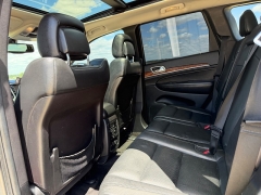 Used 2011  Jeep Grand Cherokee 4d SUV 4WD Limited at Rooster Auto Sales near Vinton&comma; IA