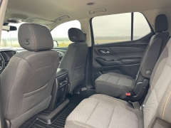Used 2019  Chevrolet Traverse 4d SUV FWD LT Cloth w/1LT at Rooster Auto Sales near Vinton, IA