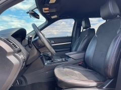 Used 2018 Ford Explorer 4d SUV 4WD XLT at Rooster Auto Sales near Vinton, IA
