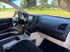 Used 2013  Dodge Grand Caravan 4d Wagon Crew at Rooster Auto Sales near Vinton&comma; IA