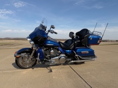Used 2010  Harley Davidson Motorcycle at Rooster Auto Sales near Vinton&comma; IA