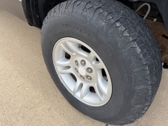 Used 2001  Dodge Dakota 4WD Reg Cab Sport at Rooster Auto Sales near Vinton&comma; IA