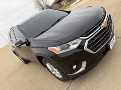 Used 2018  Chevrolet Traverse 4d SUV FWD LT Cloth w&sol;1LT at Rooster Auto Sales near Vinton&comma; IA