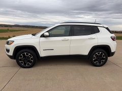 Used 2019  Jeep Compass 4d SUV 4WD Upland Edition at Rooster Auto Sales near Vinton&comma; IA