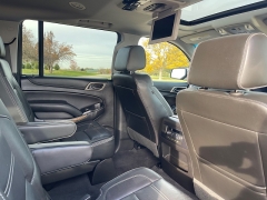 Used 2019  GMC Yukon XL 4d SUV 4WD Denali at Rooster Auto Sales near Vinton&comma; IA