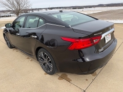 Used 2016  Nissan Maxima 4d Sedan Platinum at Rooster Auto Sales near Vinton&comma; IA