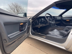 Used 1986  Chevrolet Corvette 2d Convertible at Rooster Auto Sales near Vinton&comma; IA