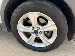 Used 2015  Ford Escape 4d SUV 4WD SE at Rooster Auto Sales near Vinton&comma; IA
