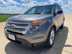 Used 2013 Ford Explorer 4d SUV 4WD XLT at Rooster Auto Sales near Vinton, IA