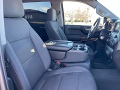 Used 2019  Chevrolet Silverado 1500 4WD Crew Cab LT at Rooster Auto Sales near Vinton&comma; IA