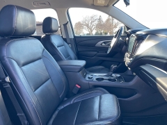 Used 2019  Chevrolet Traverse 4d SUV AWD LT Leather at Rooster Auto Sales near Vinton&comma; IA