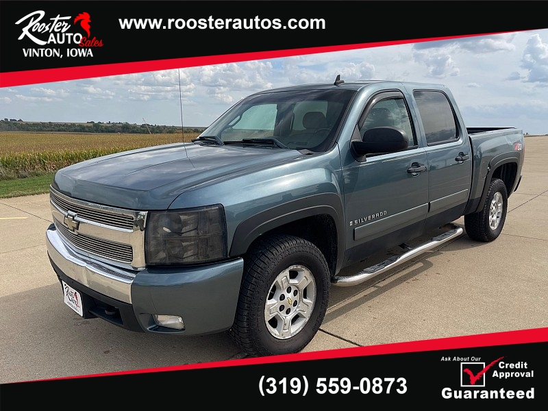 Used 2008  Chevrolet Silverado 1500 4WD Crew Cab LT2 at Rooster Auto Sales near Vinton, IA