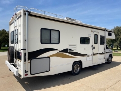 Used 1998 Fleetwood Motorhome at Rooster Auto Sales near Vinton, IA