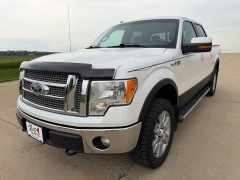 Used 2011  Ford F-150 4WD Supercrew Lariat 5 1&sol;2 at Rooster Auto Sales near Vinton&comma; IA