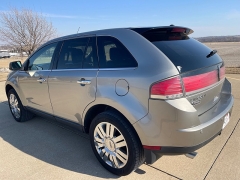 Used 2008  Lincoln MKX 4d SUV AWD at Rooster Auto Sales near Vinton&comma; IA