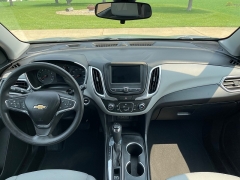 Used 2020 Chevrolet Equinox 4d SUV FWD LS w/1FL at Rooster Auto Sales near Vinton, IA