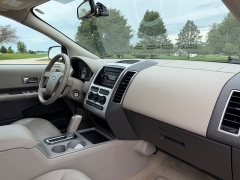 Used 2007  Ford Edge 4d SUV AWD SEL at Rooster Auto Sales near Vinton&comma; IA