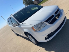 Used 2019 Dodge Grand Caravan 4d Wagon SXT at Rooster Auto Sales near Vinton, IA