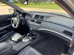 Used 2010 Honda Accord Sedan 4d EX-L V6 at Rooster Auto Sales near Vinton, IA