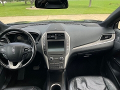 Used 2017 Lincoln MKC 4d SUV AWD Reserve at Rooster Auto Sales near Vinton, IA
