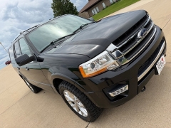 Used 2016  Ford Expedition 4d SUV 4WD Limited at Rooster Auto Sales near Vinton&comma; IA