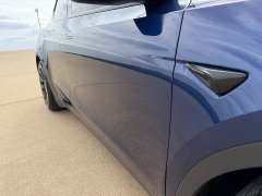 Used 2023  Tesla Model Y Performance AWD at Rooster Auto Sales near Vinton&comma; IA