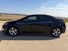 Used 2012  Chevrolet Volt 4d Hatchback Premium at Rooster Auto Sales near Vinton&comma; IA