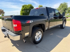 Used 2009  Chevrolet Silverado 1500 4WD Crew Cab LT at Rooster Auto Sales near Vinton&comma; IA