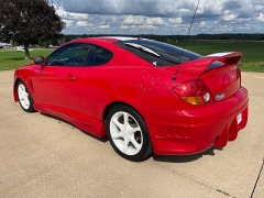 Used 2004 Hyundai Tiburon 2d Coupe GT SE Auto at Rooster Auto Sales near Vinton, IA