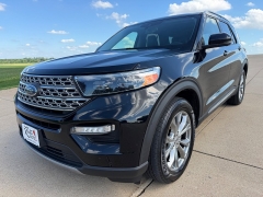 Used 2021  Ford Explorer Limited 4WD at Rooster Auto Sales near Vinton&comma; IA