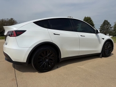 Used 2021  Tesla Model Y Long Range AWD at Rooster Auto Sales near Vinton&comma; IA